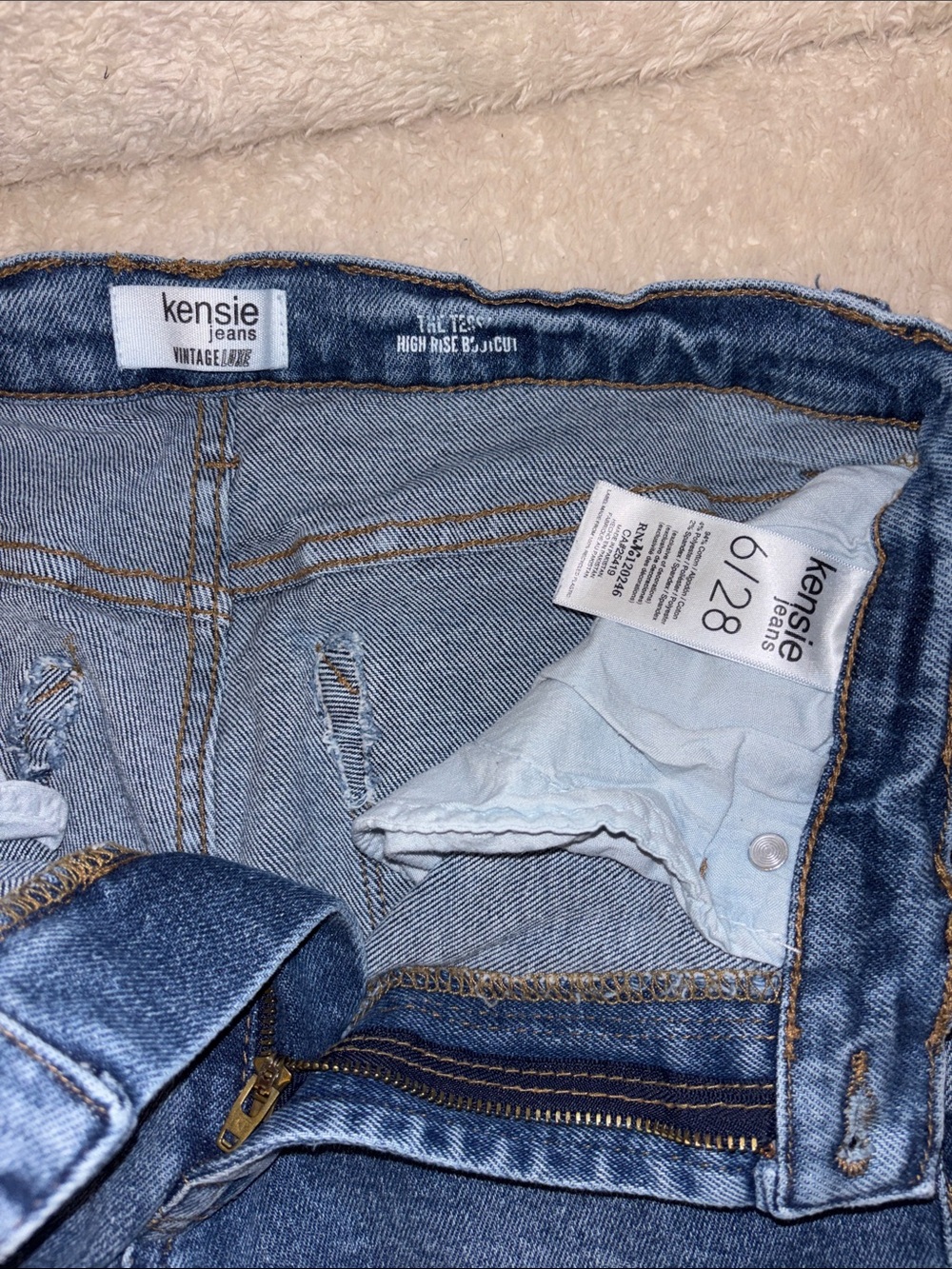 Kensie High Rise Bootcut - Picture 3 of 4